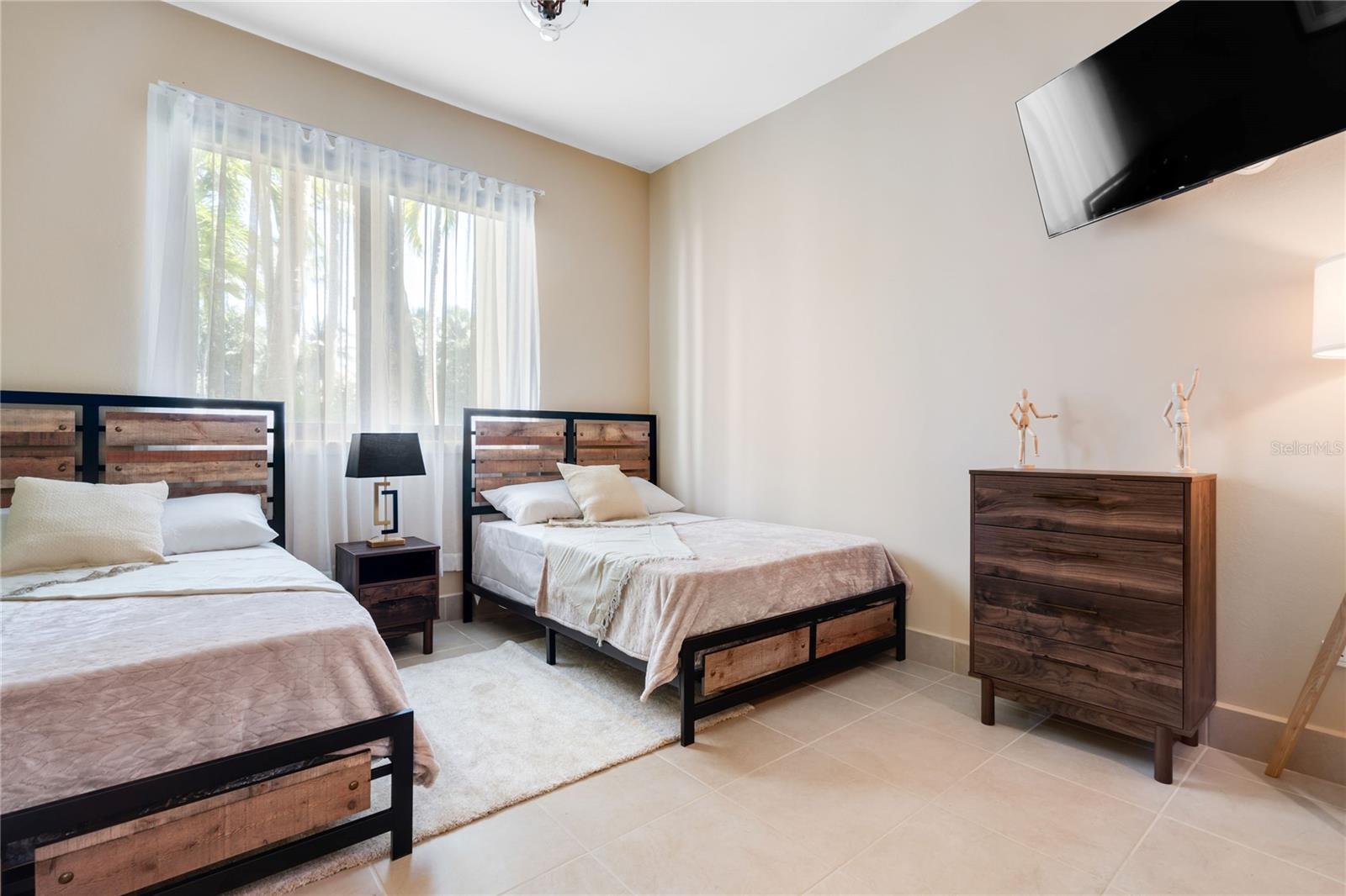 LAS VERANDAS HOME OWNER ASSOCIATION - Residential