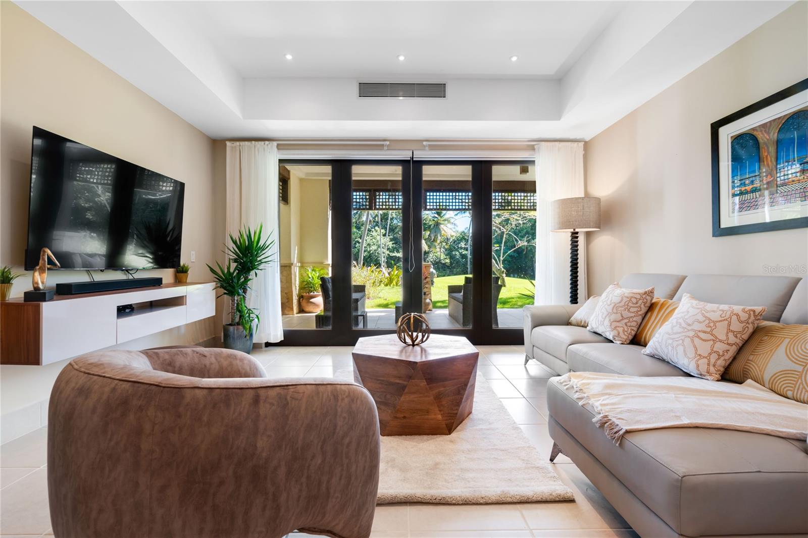 LAS VERANDAS HOME OWNER ASSOCIATION - Residential