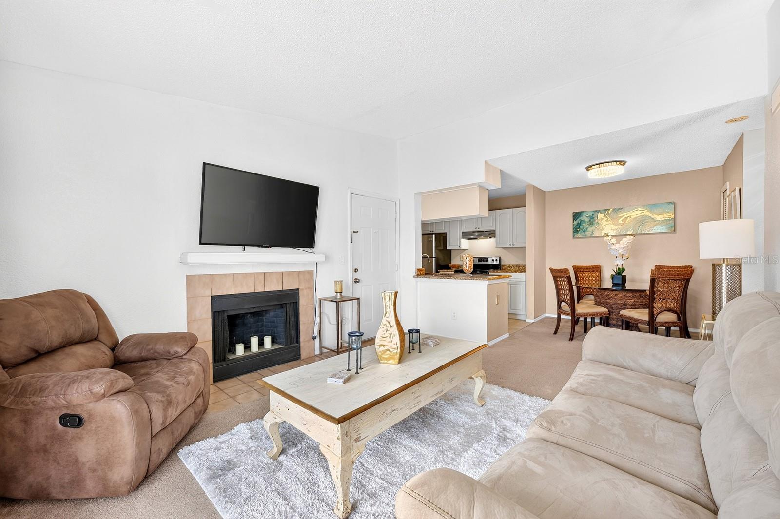 2550 N ALAFAYA TRAIL 6303