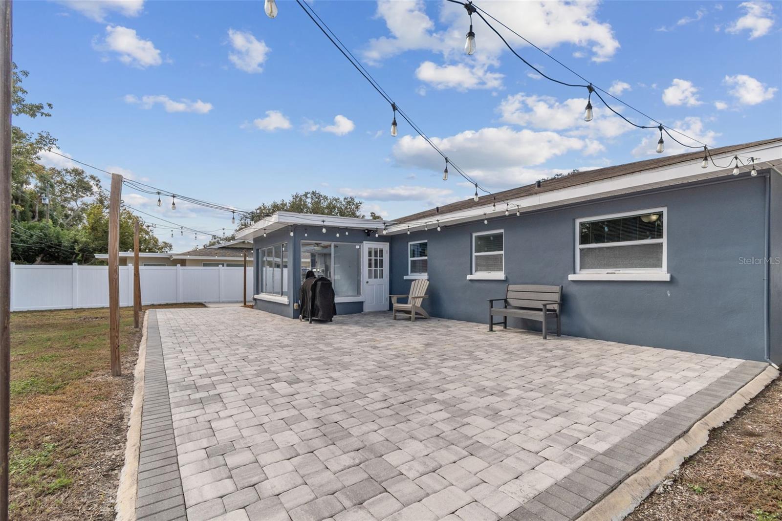 PINE RIDGE MANOR - Residential