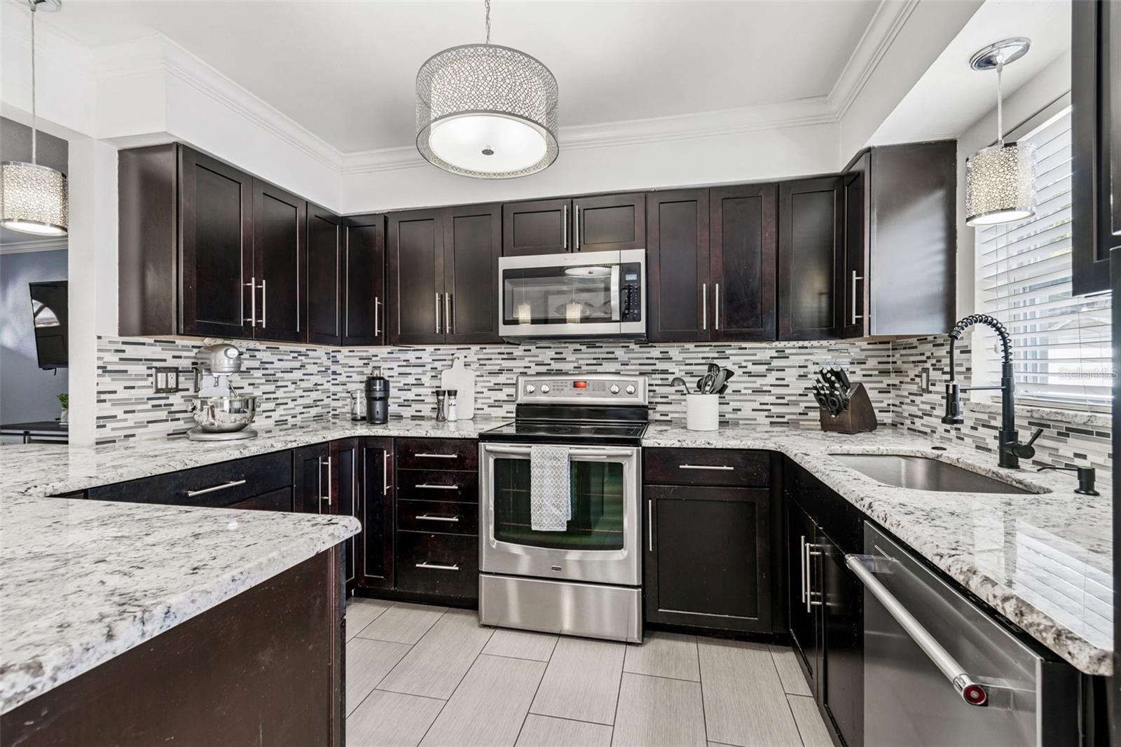 PINE RIDGE MANOR - Residential