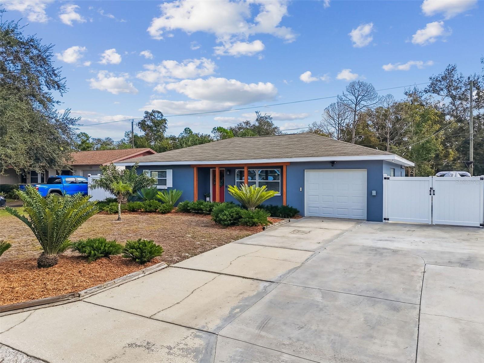 PINE RIDGE MANOR - Residential