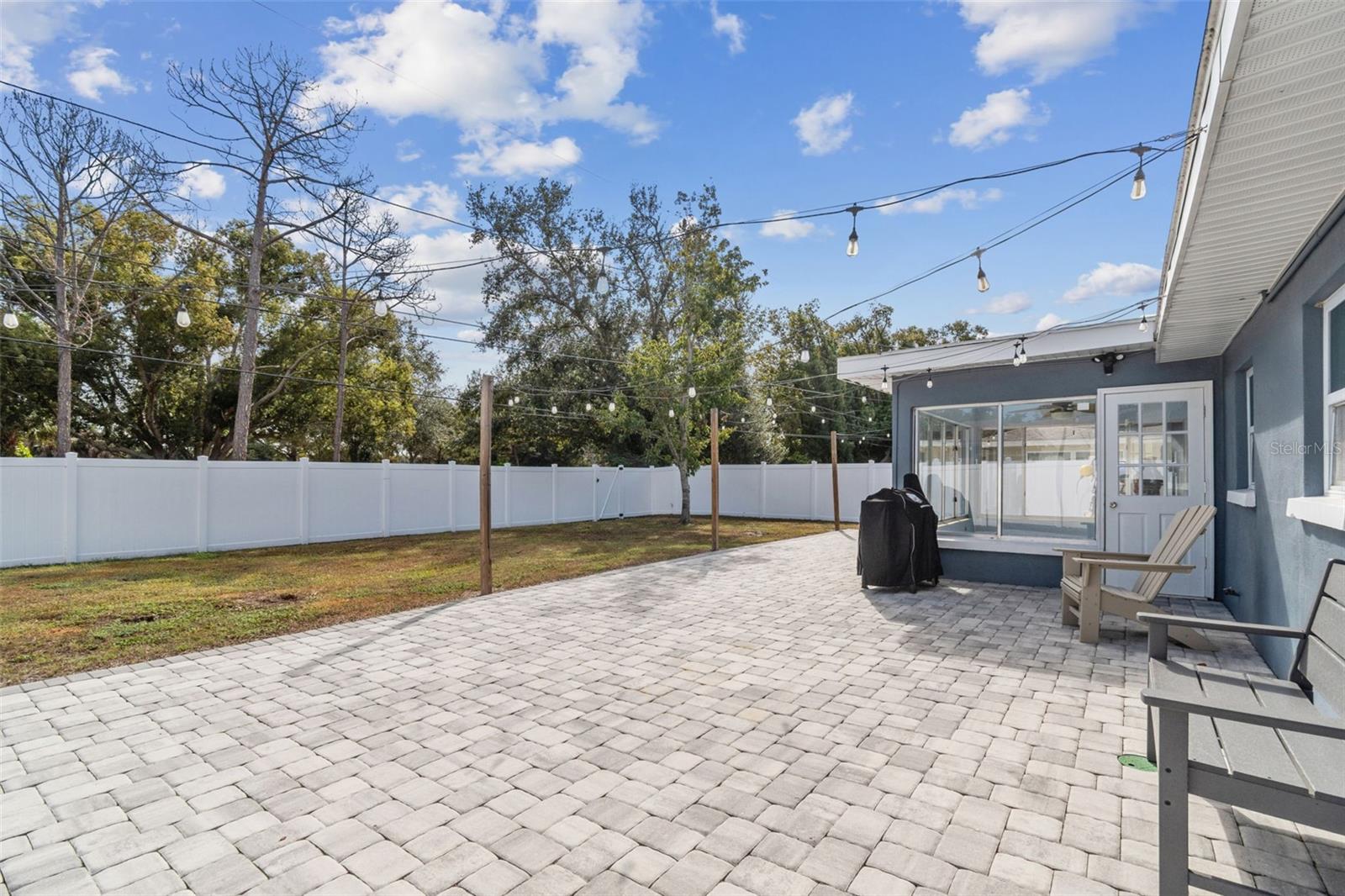 PINE RIDGE MANOR - Residential