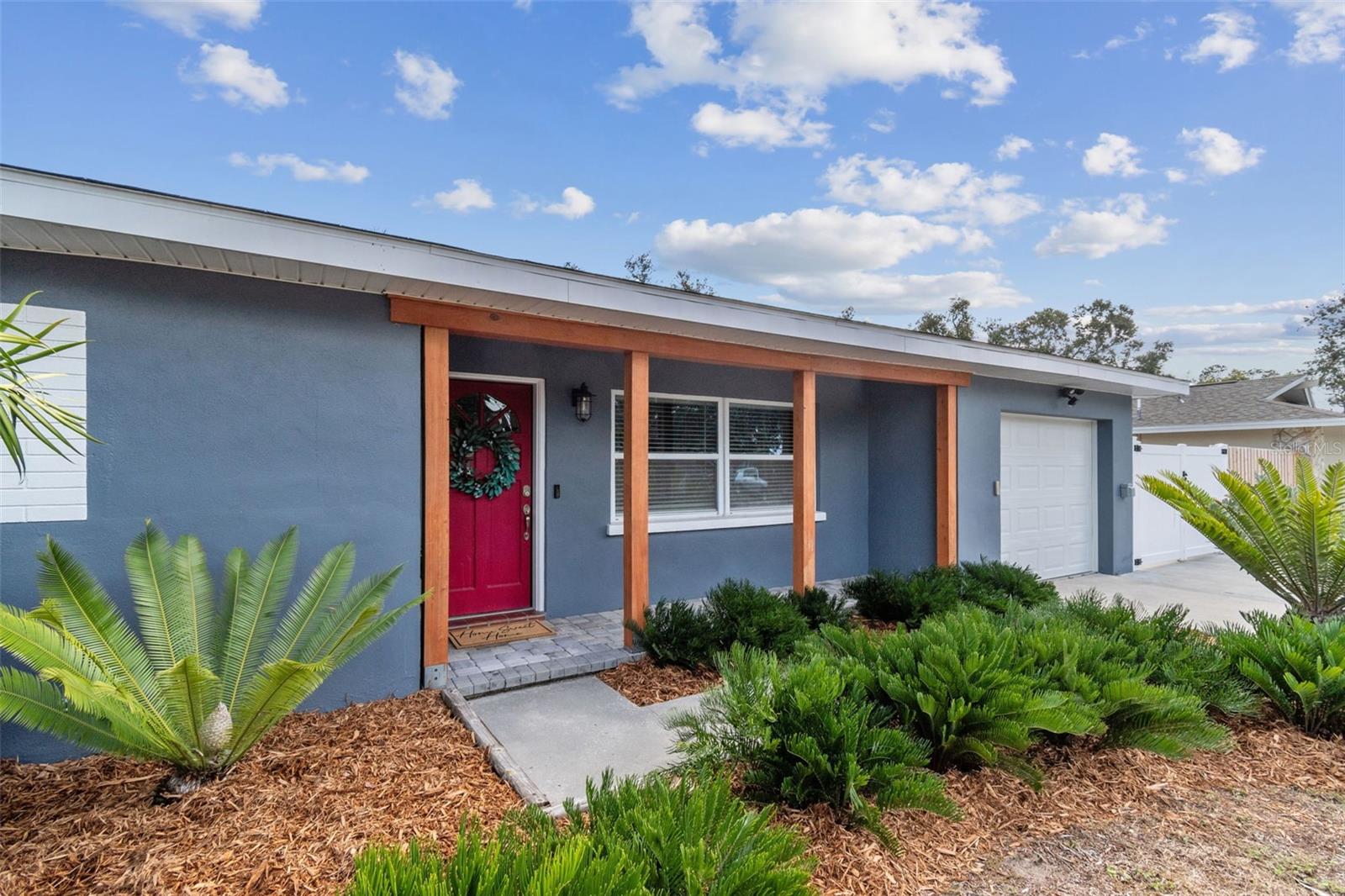 PINE RIDGE MANOR - Residential