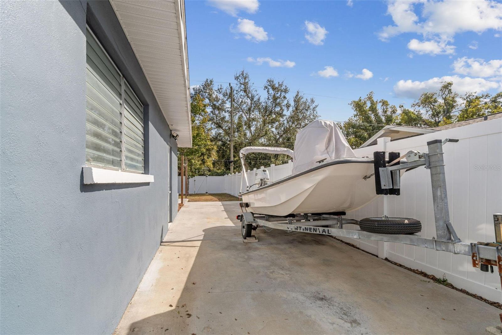 PINE RIDGE MANOR - Residential