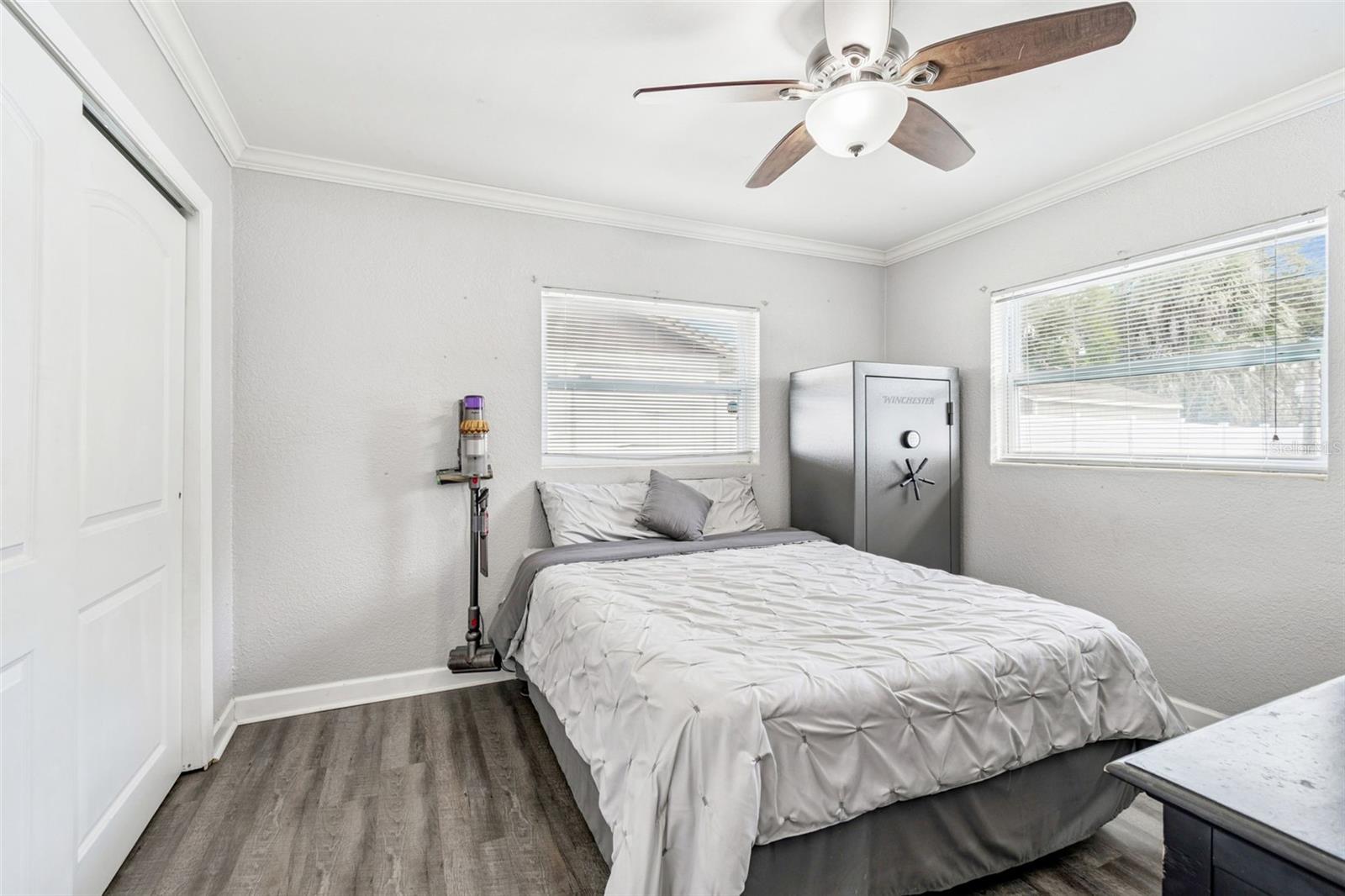 PINE RIDGE MANOR - Residential