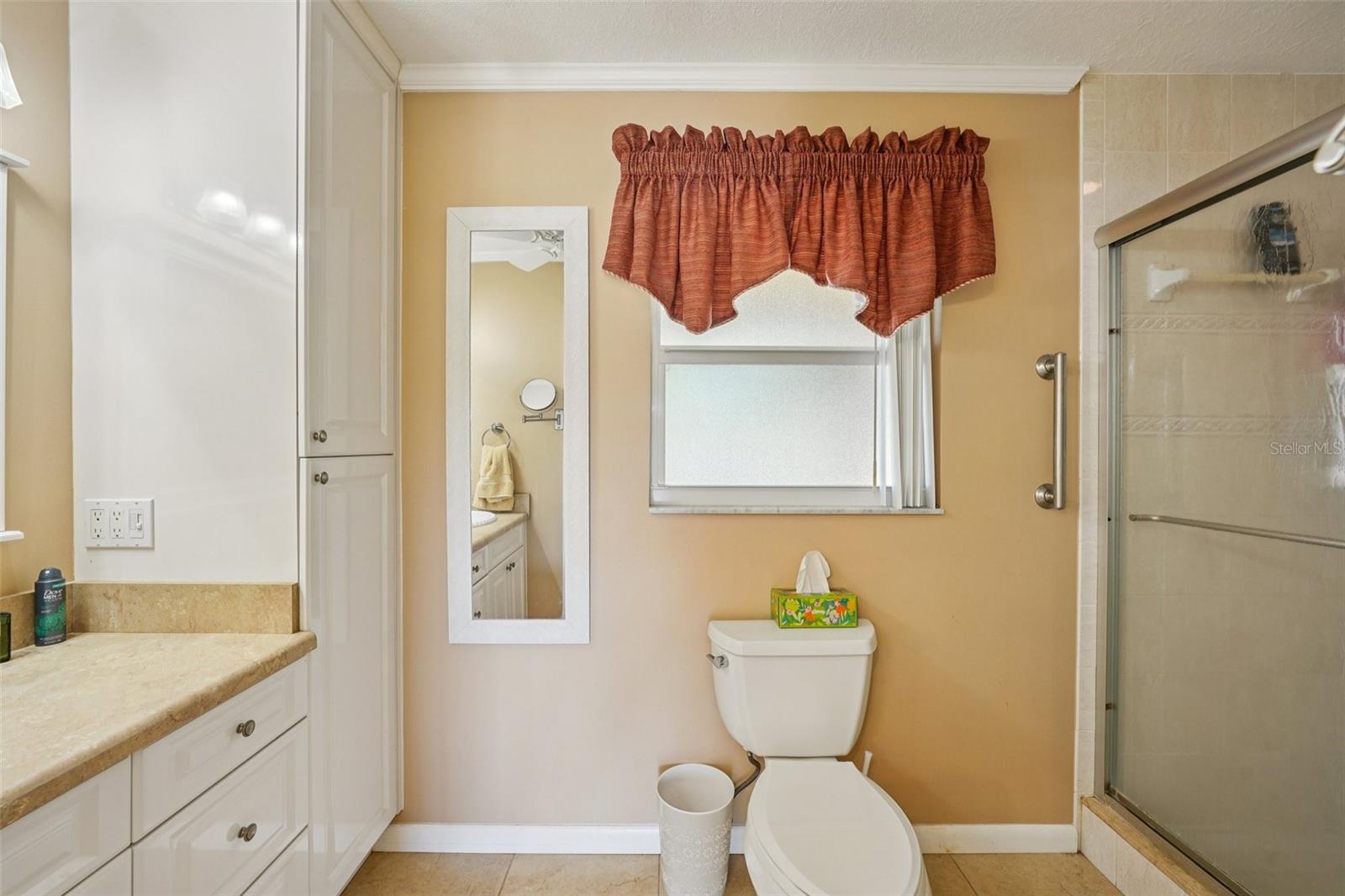 LAKES UNIT 2 PH 4 SEC 2 THE - Residential