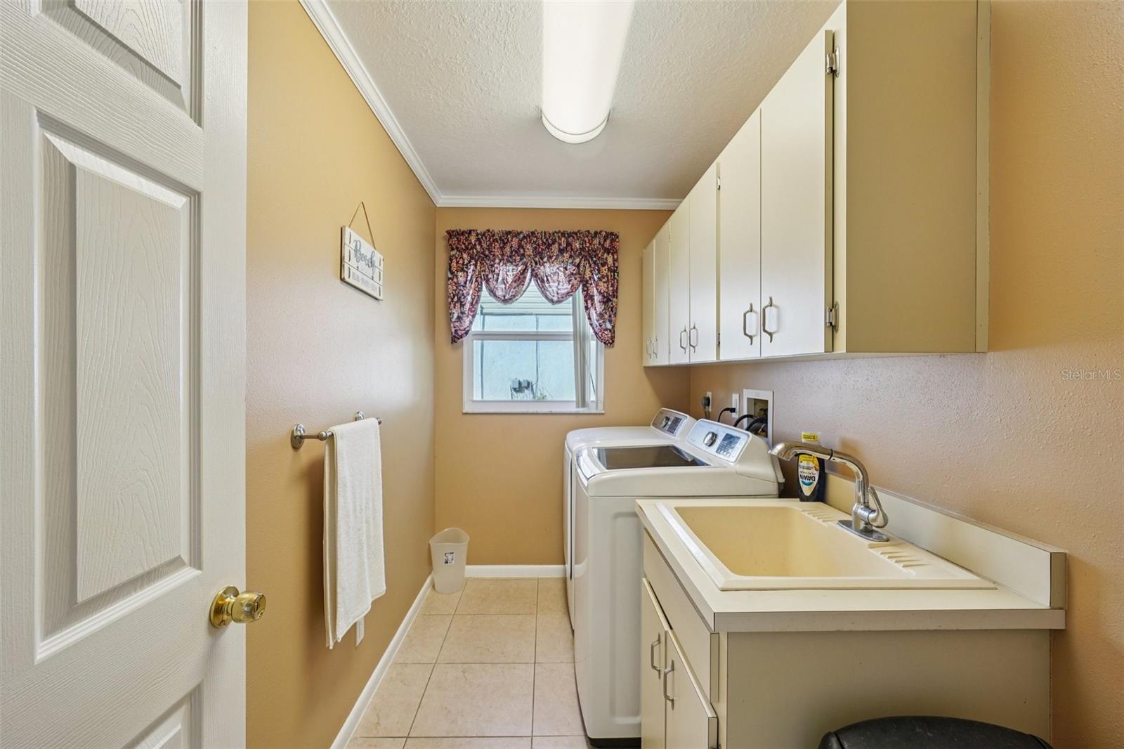 LAKES UNIT 2 PH 4 SEC 2 THE - Residential