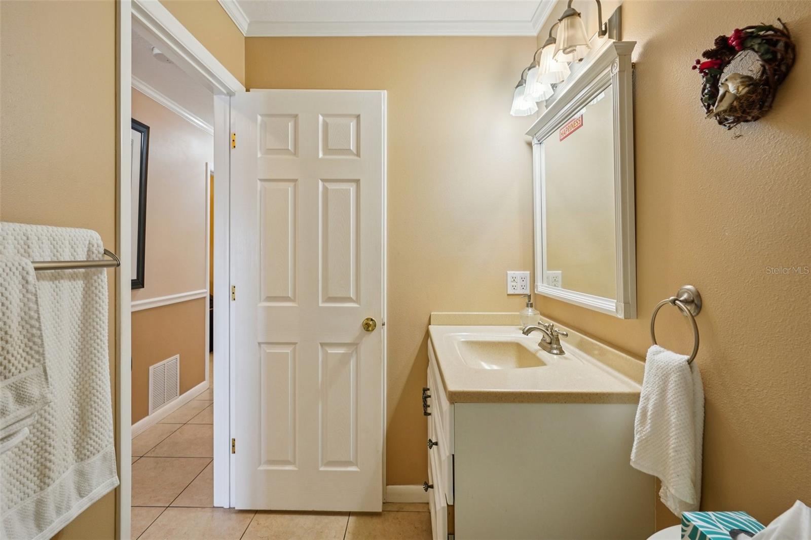 LAKES UNIT 2 PH 4 SEC 2 THE - Residential