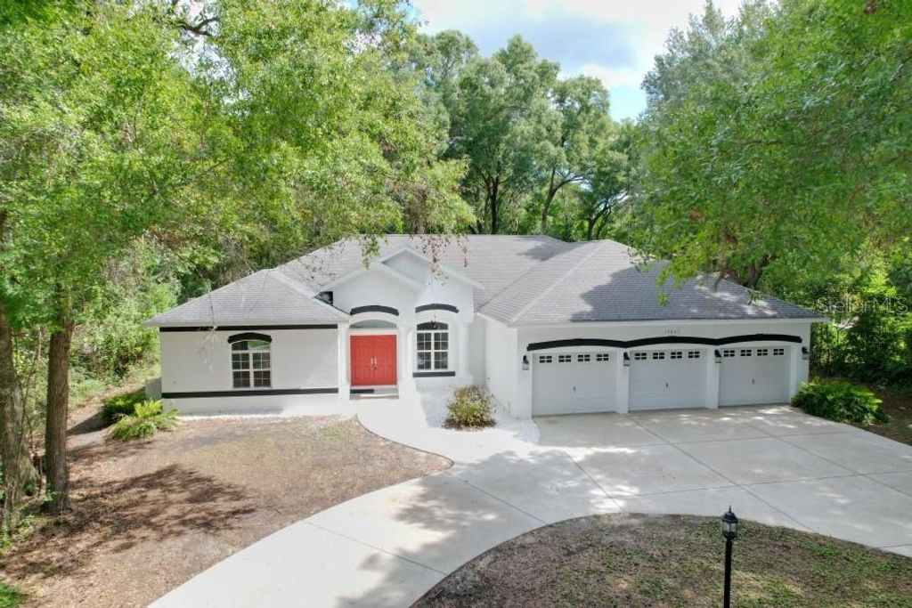 Photo of 19845 SW 88th Place Road, Dunnellon, FL 34432 (MLS # OM704929)