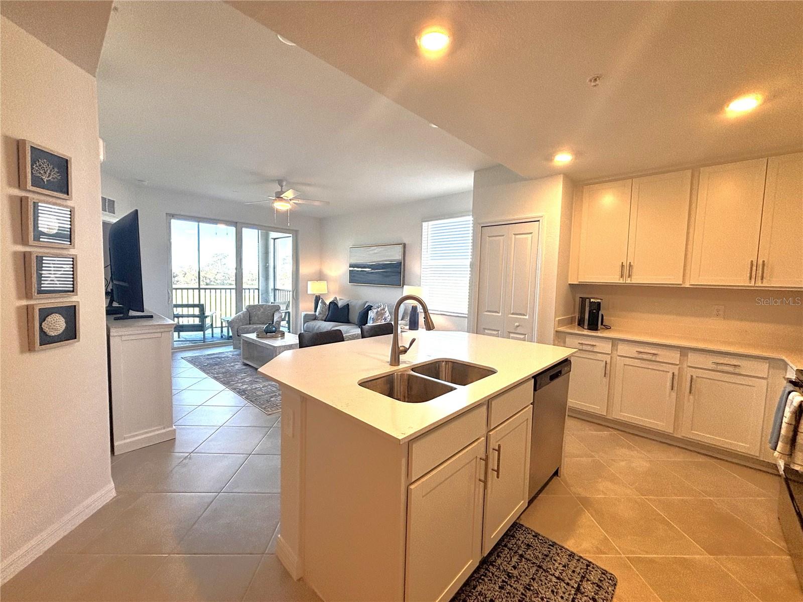WELLEN GOLF & COUNTRY CLUB - Residential Lease