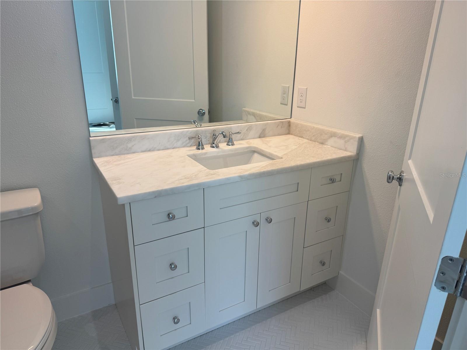 INTERBAY - Residential