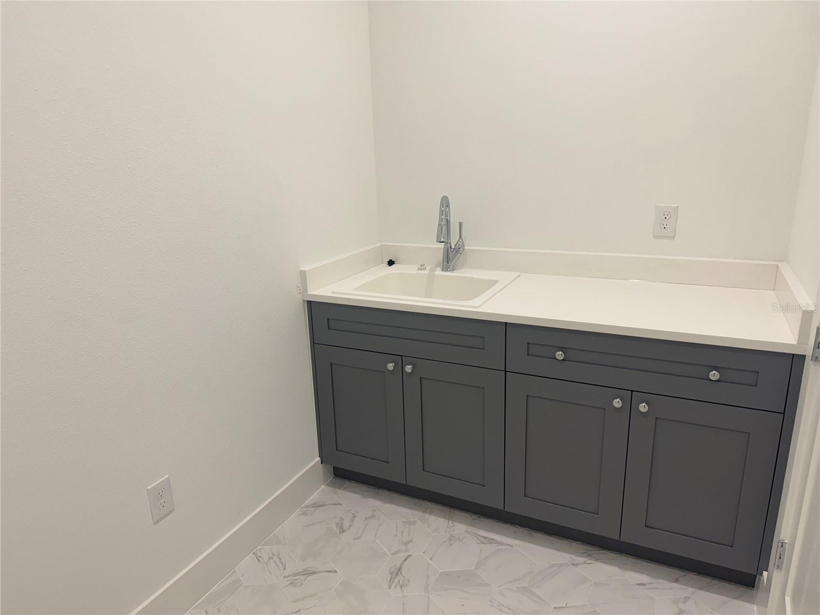 INTERBAY - Residential