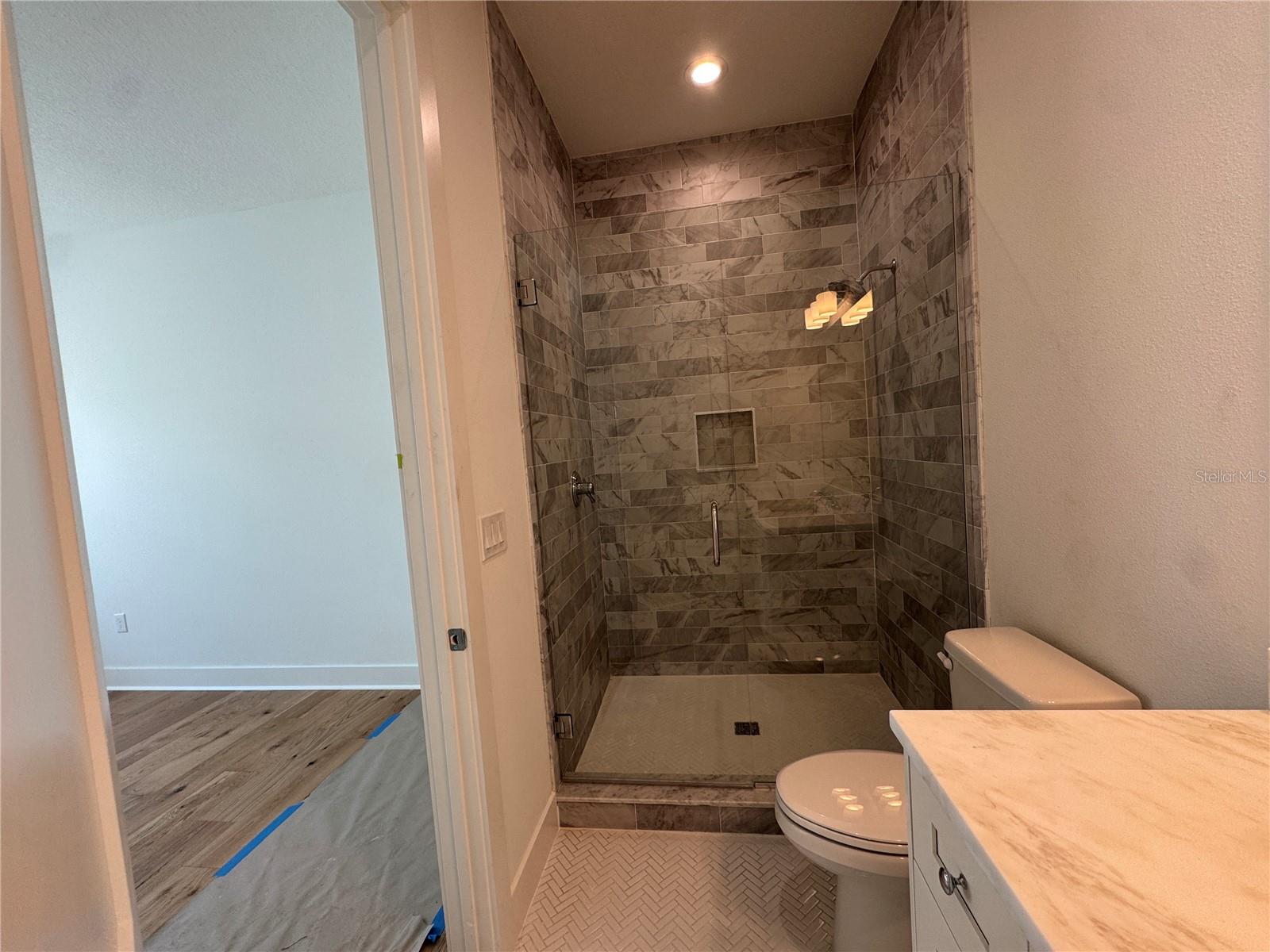 INTERBAY - Residential