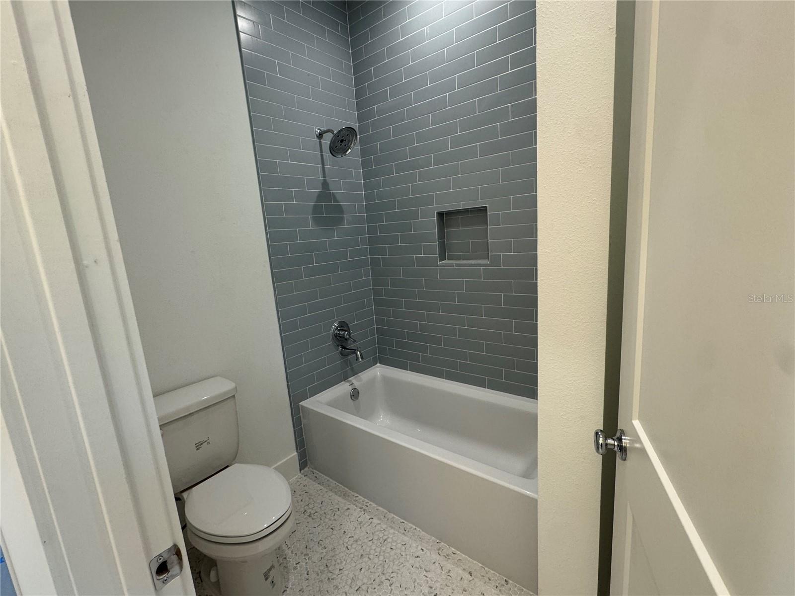 INTERBAY - Residential