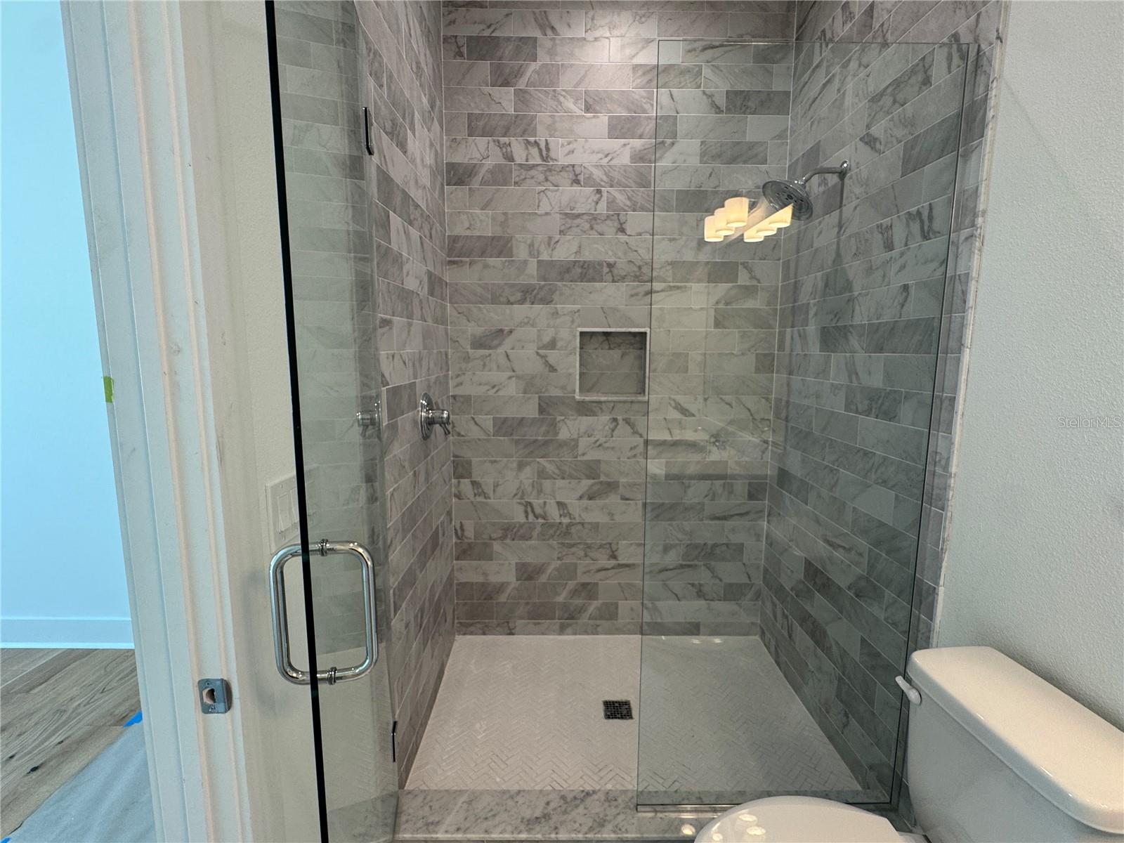 INTERBAY - Residential