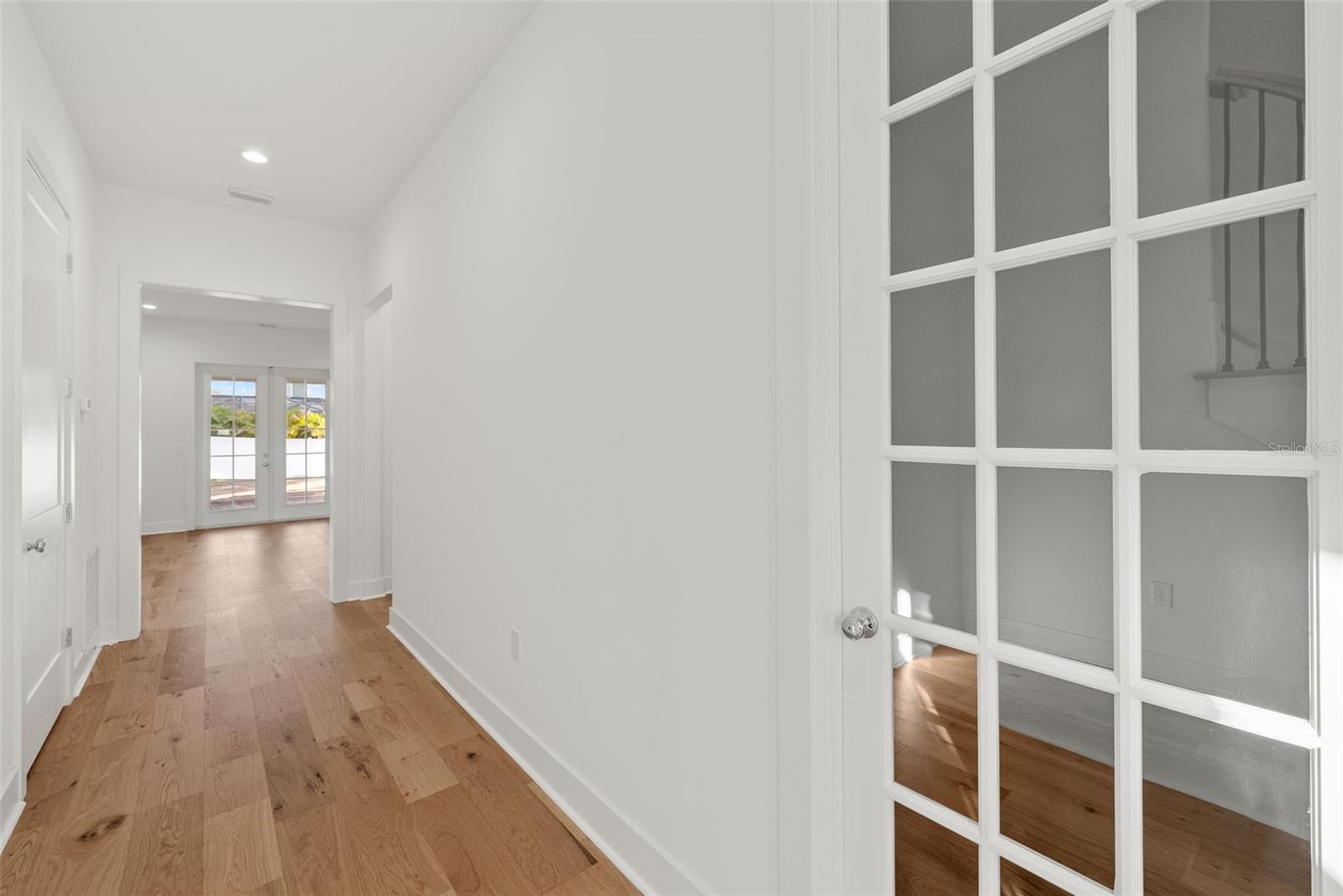 INTERBAY - Residential