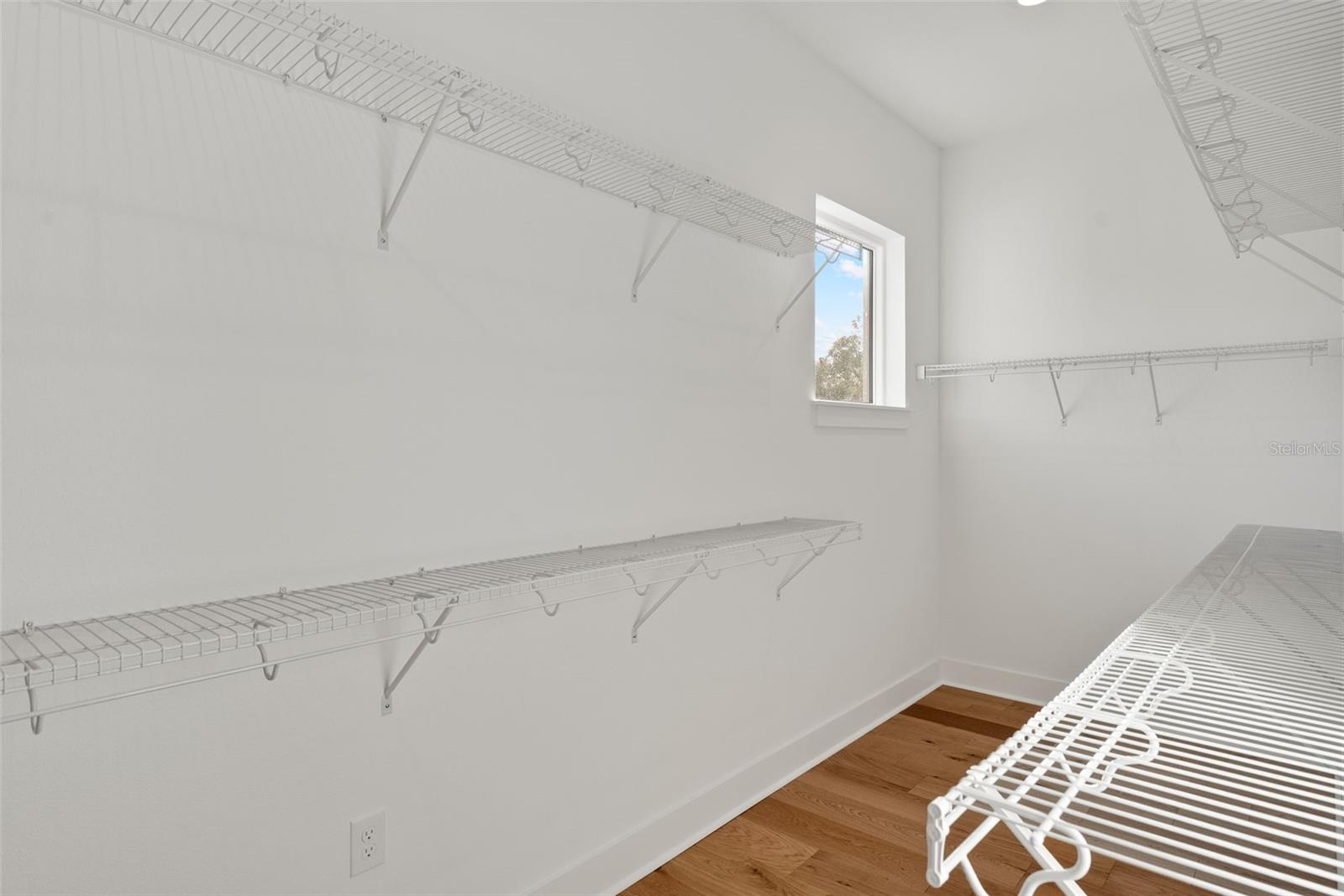 INTERBAY - Residential