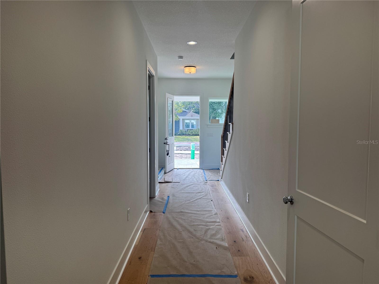 INTERBAY - Residential