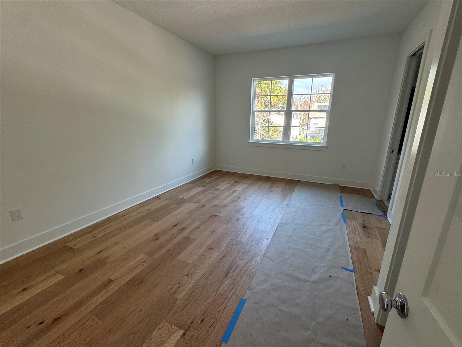 INTERBAY - Residential