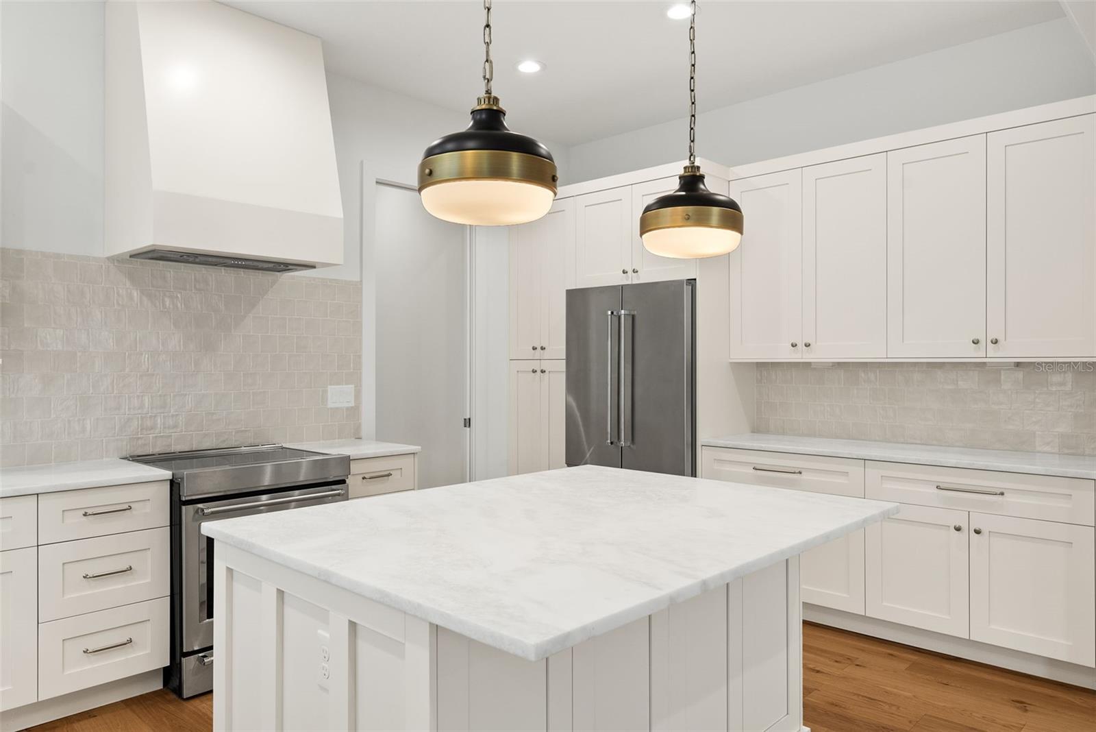 INTERBAY - Residential