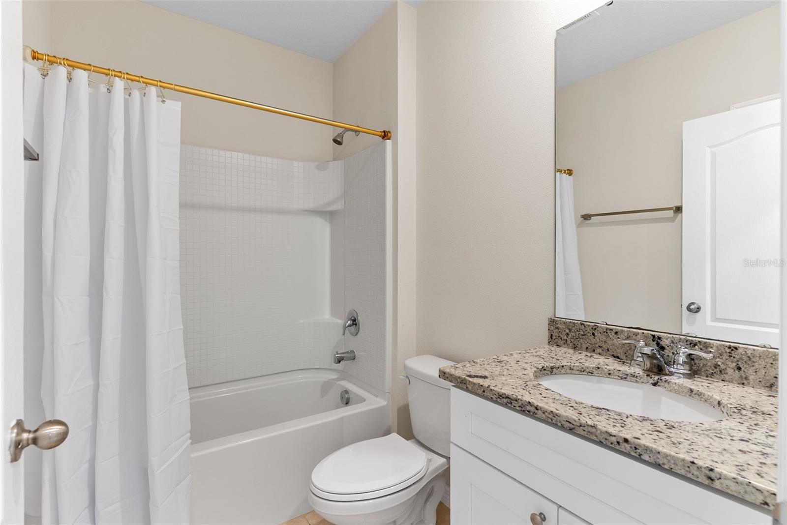 RIVERSTONE PH 5 & 6 - Residential Lease