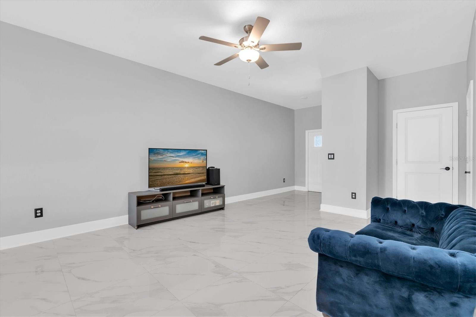 BRYANT SQUARE - Residential