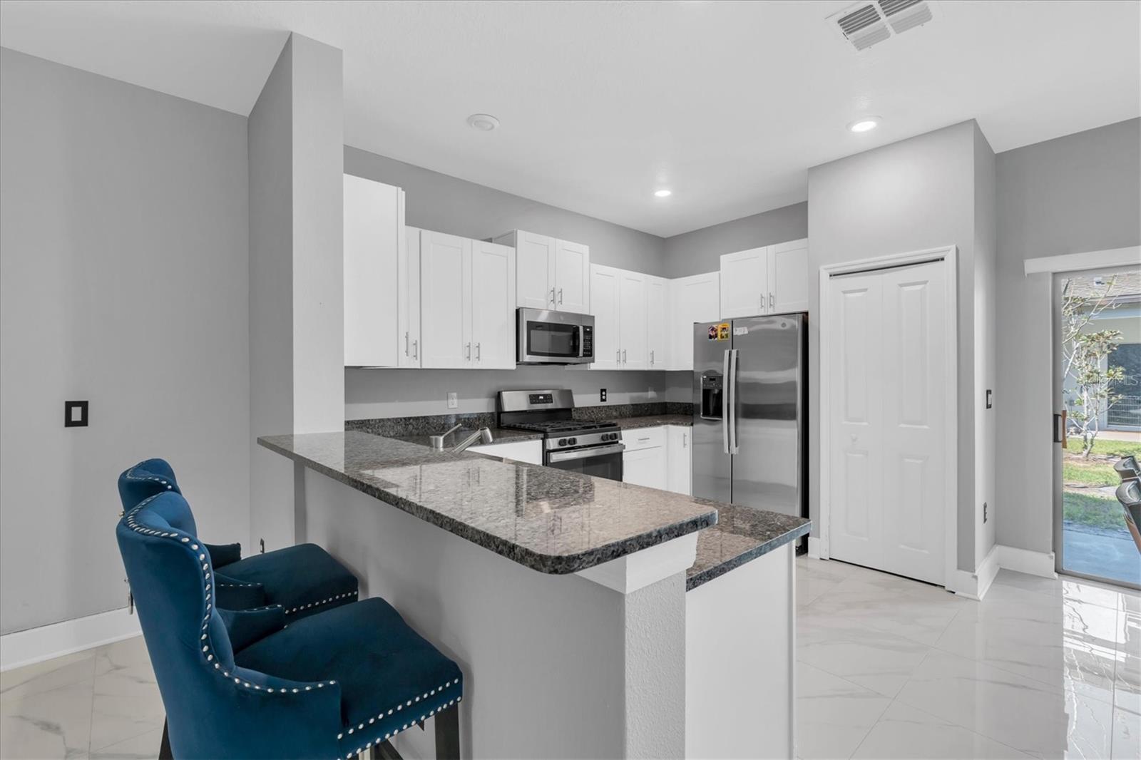 BRYANT SQUARE - Residential