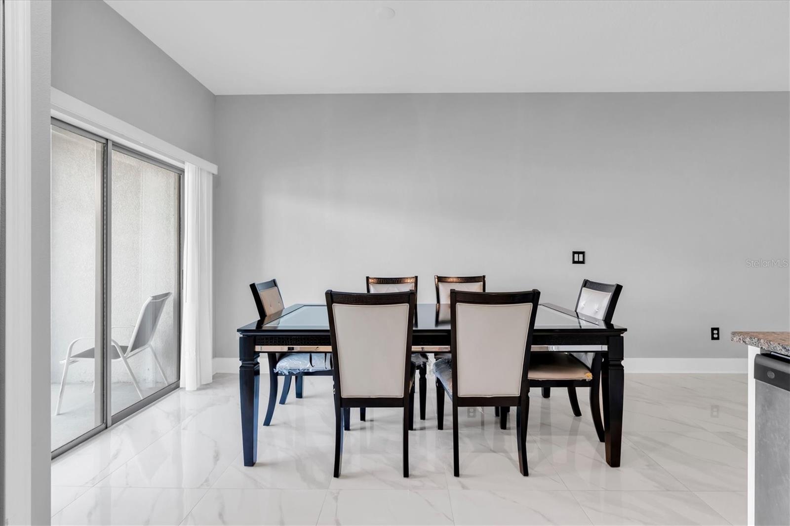 BRYANT SQUARE - Residential