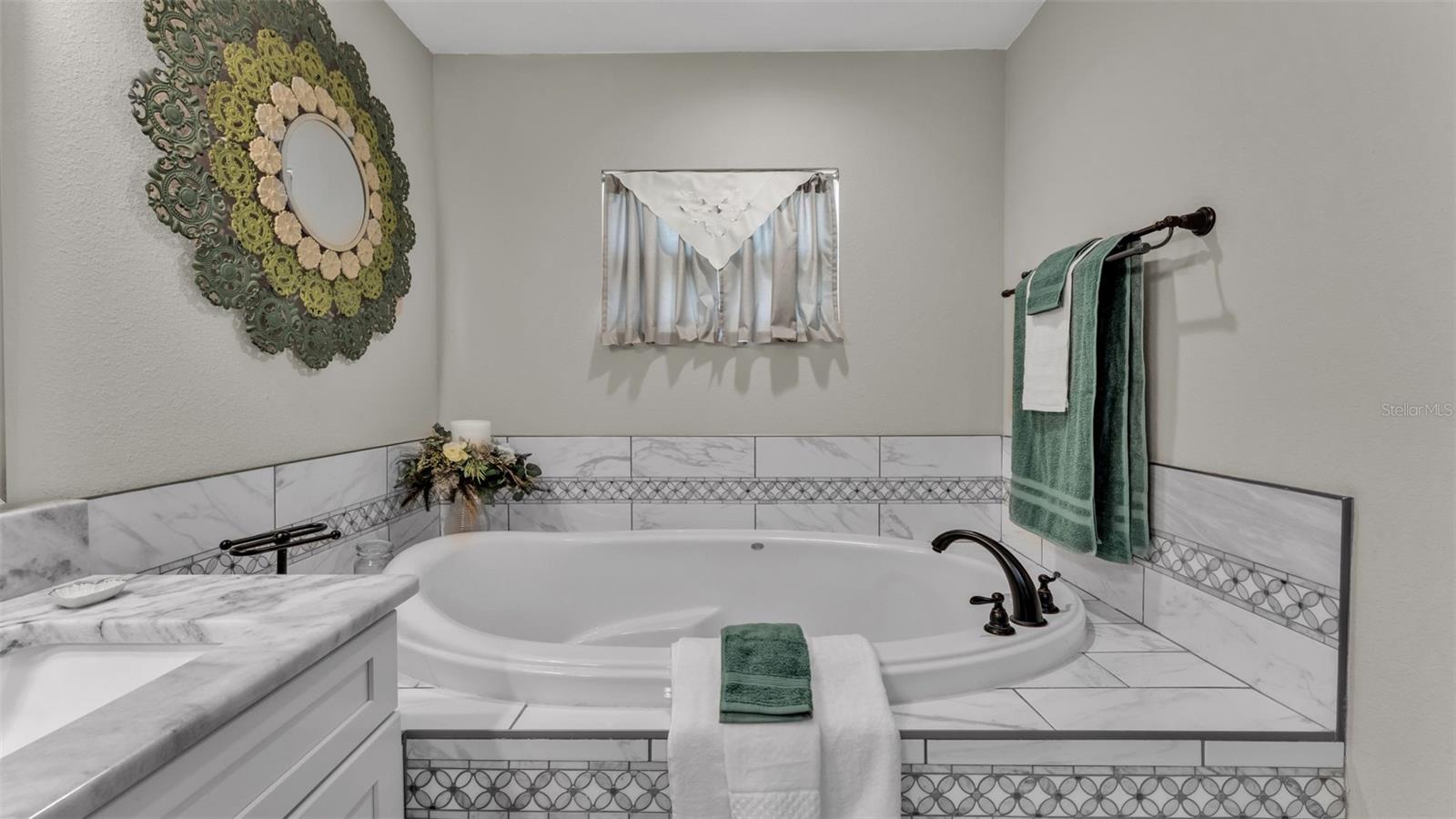 SADDLEWOOD - Residential