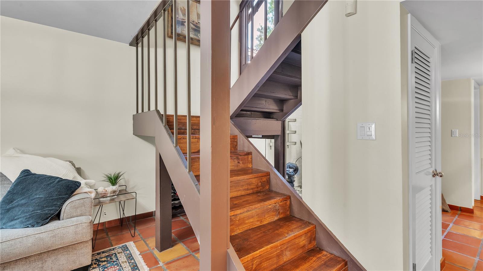 CASA LOMA CONDO - Residential