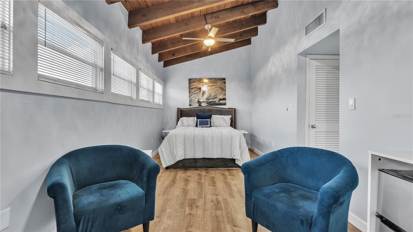 CASA LOMA CONDO - Residential