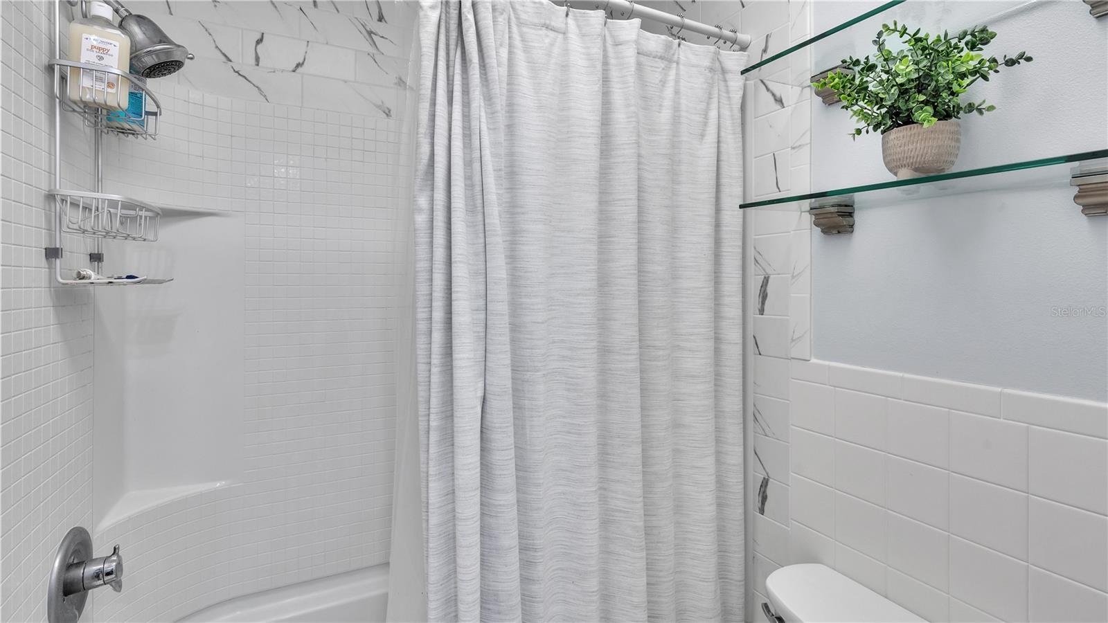 CASA LOMA CONDO - Residential