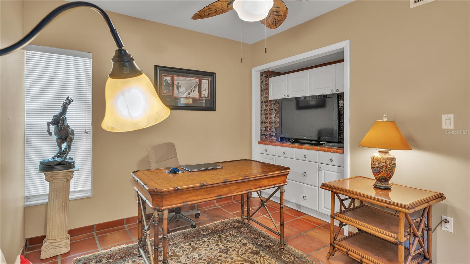 CASA LOMA CONDO - Residential