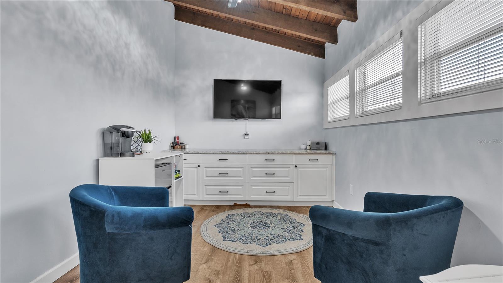CASA LOMA CONDO - Residential