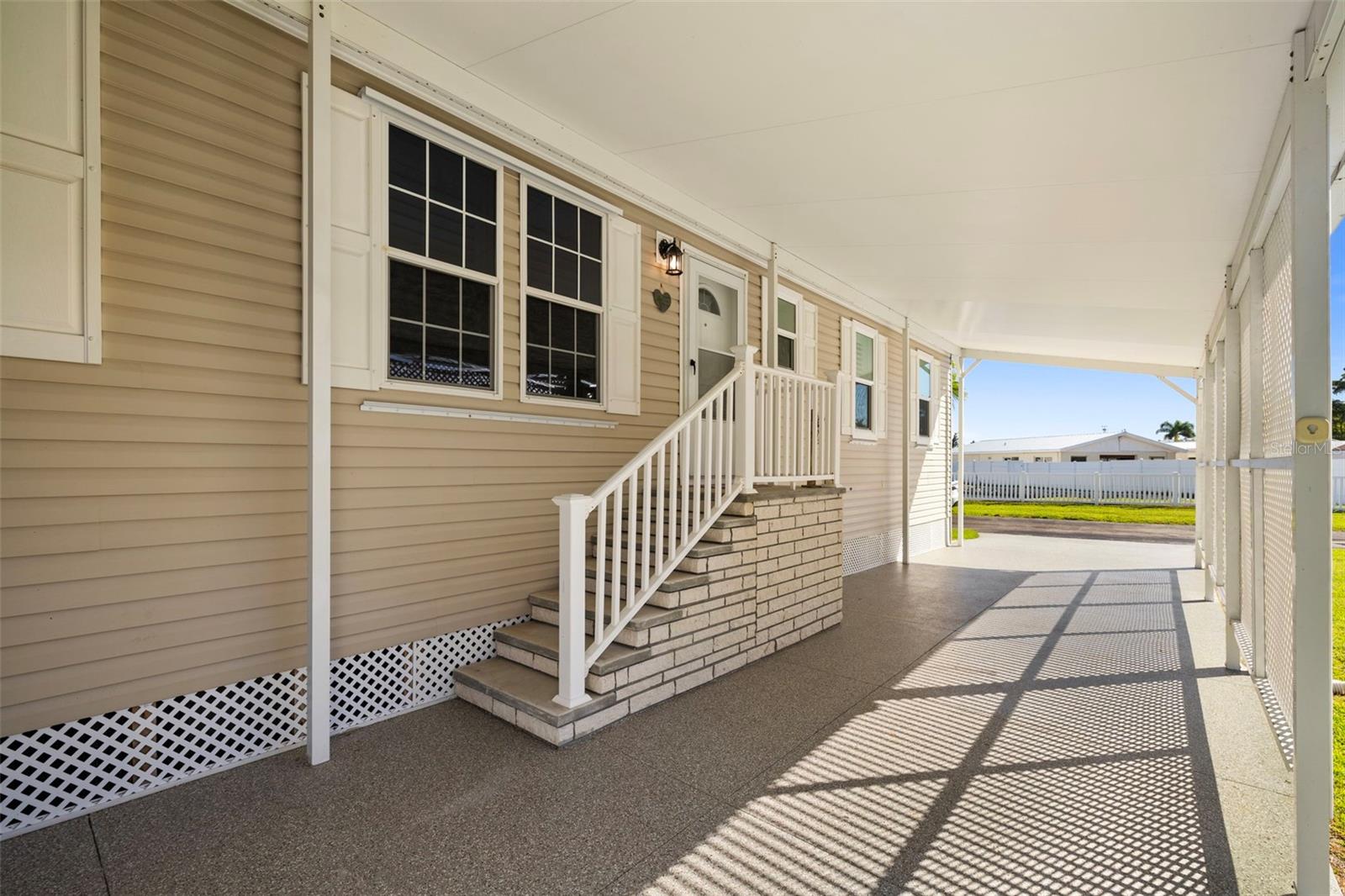 RIVER FOREST MHP - Residential