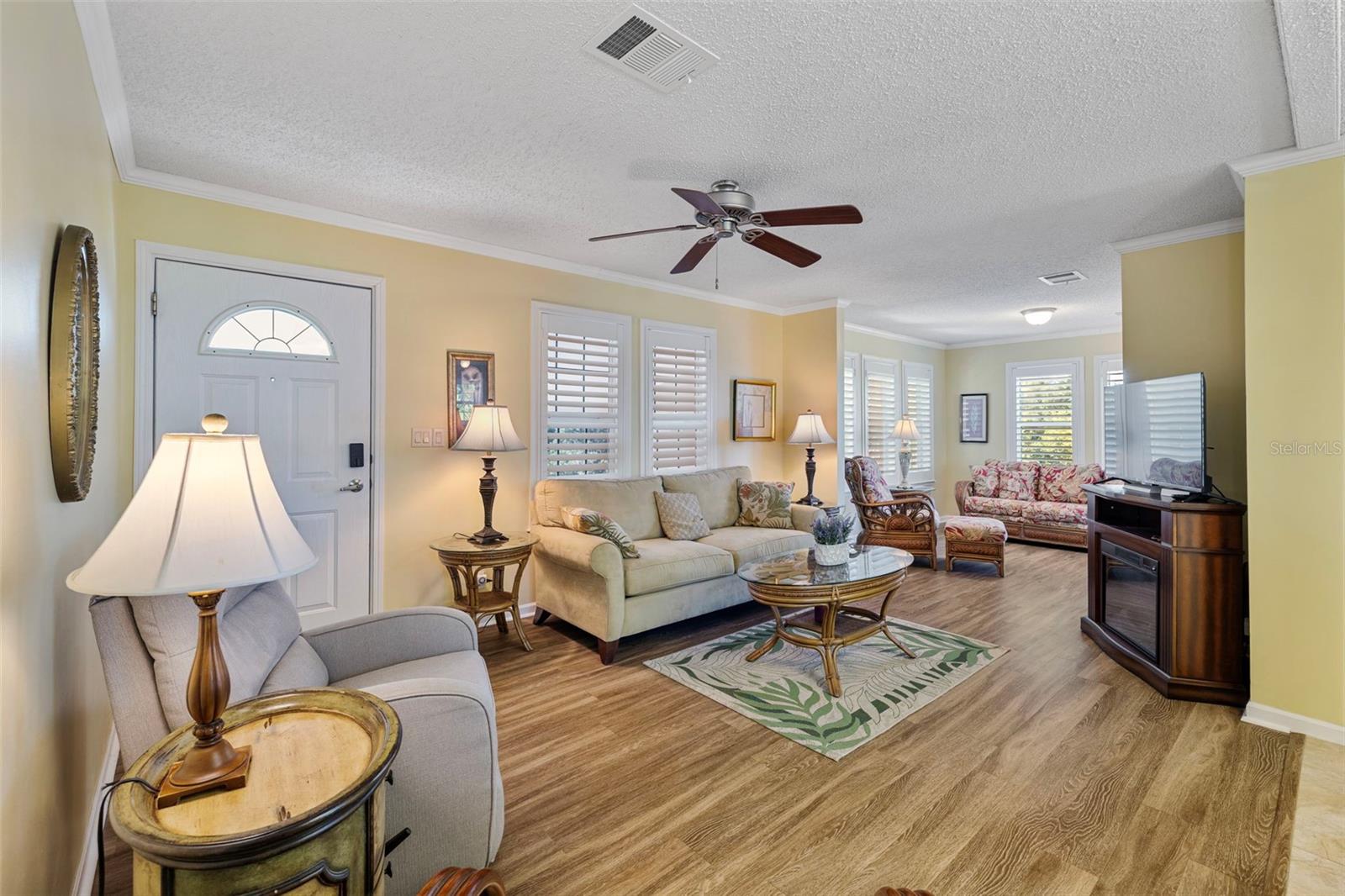 RIVER FOREST MHP - Residential