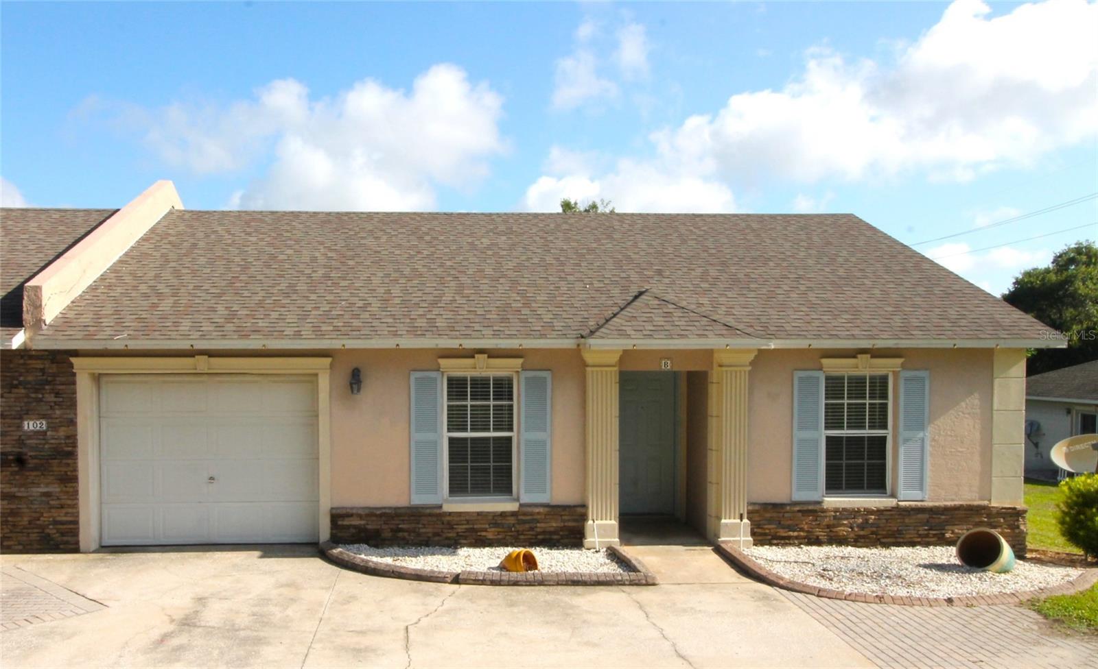 For Rent – 3BR/2BA Half Duplex in Minneola
Very clean 3 bedroom, 2 bath half-duplex with one-car attached garage. Ceramic tile in kitchen, dinette, living room, entry, and hallway. Brand new carpet in all bedrooms. Kitchen features stone countertops. No direct rear neighbor.
Convenient Location:
3 blocks from US Hwy 27
< 1 mile to Publix-anchored shopping center with restaurants, shops, Chase Bank, 7-11 & Citrus Tower
2 miles to Clermont Waterfront Park, South Lake Trail, Orlando Health South Lake Hospital, Lake-Sumter State College & National Training Center
Less than 1 hour to Disney, downtown Orlando & Orlando International Airport
Lease Terms:
1st month’s rent + 1 month security deposit
Minimum 1-year lease
No smoking / No pets
Background & credit check required