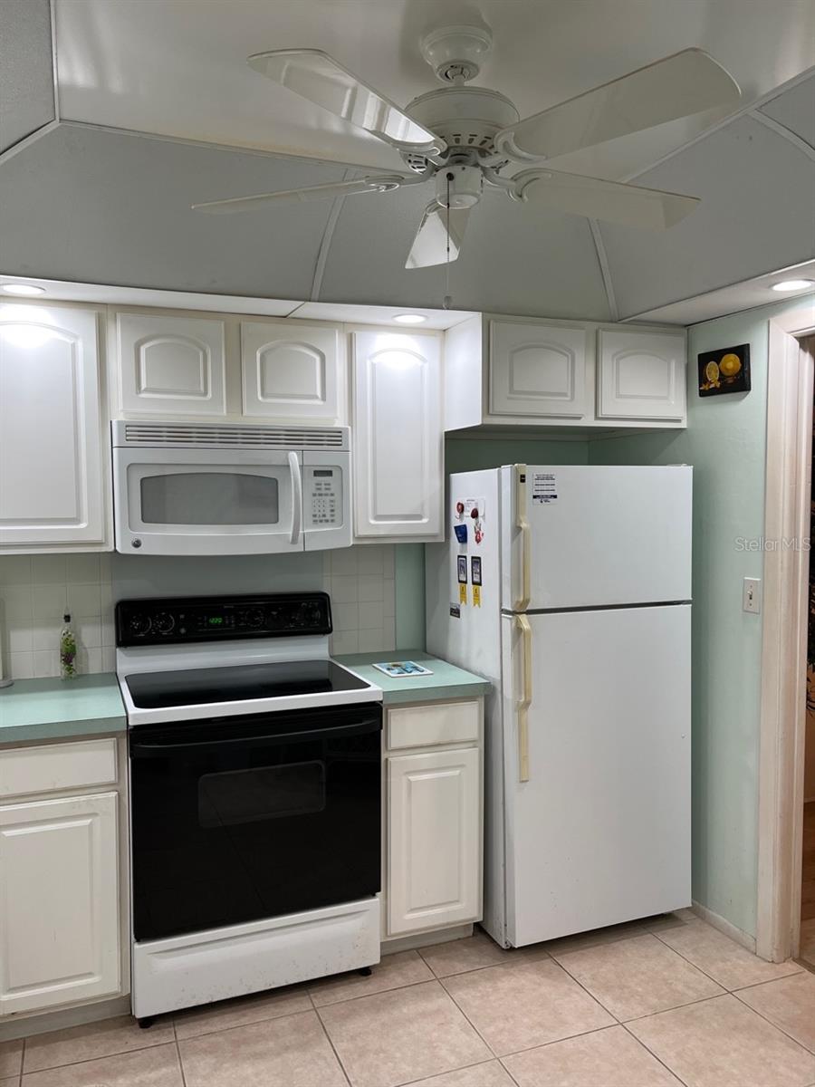 COLUMBIA TOWERS CONDO - Residential