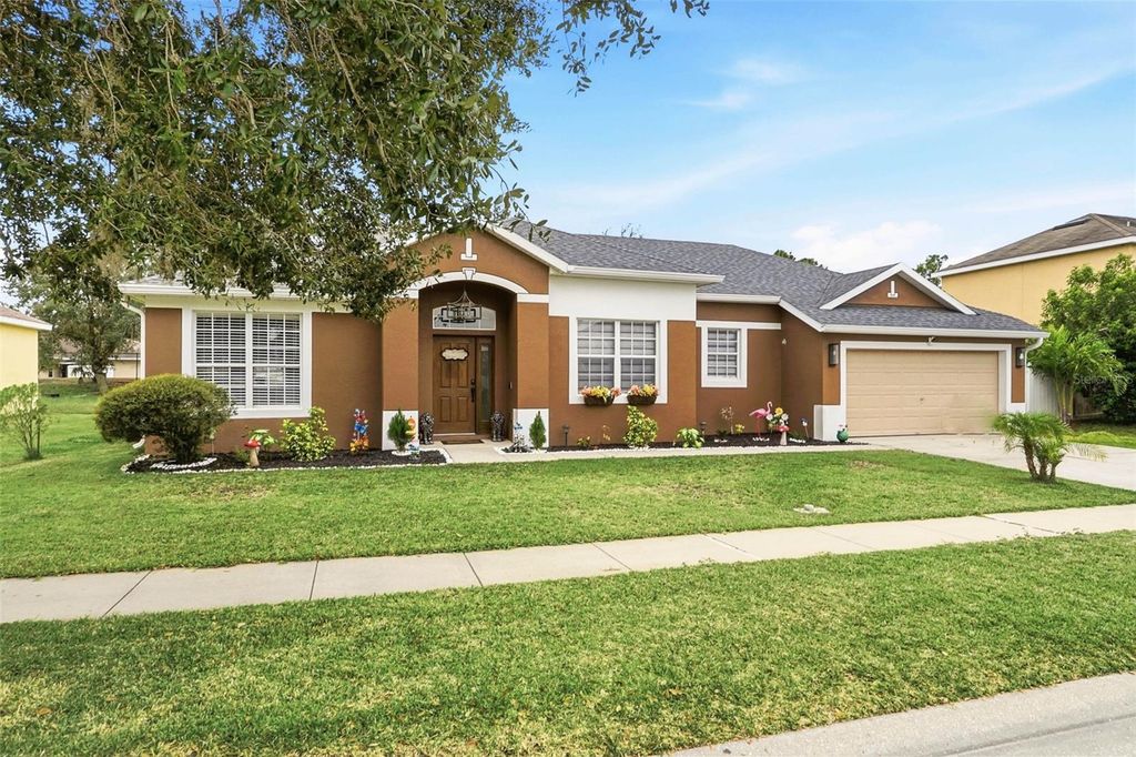 Photo of 2144 Continental Street, Saint Cloud, FL 34769 (MLS # O6359189)