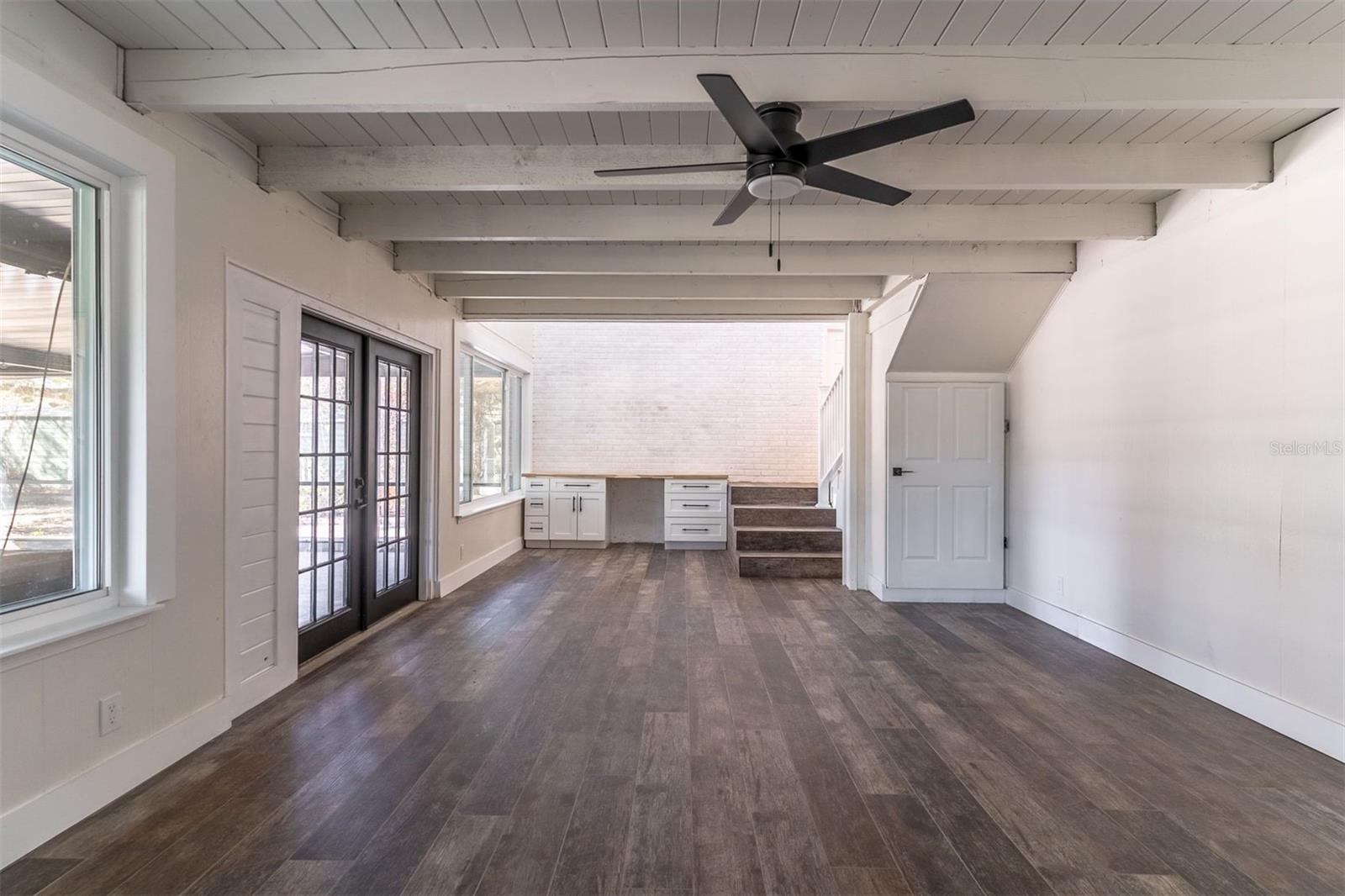 WOODS & LAKES - Residential