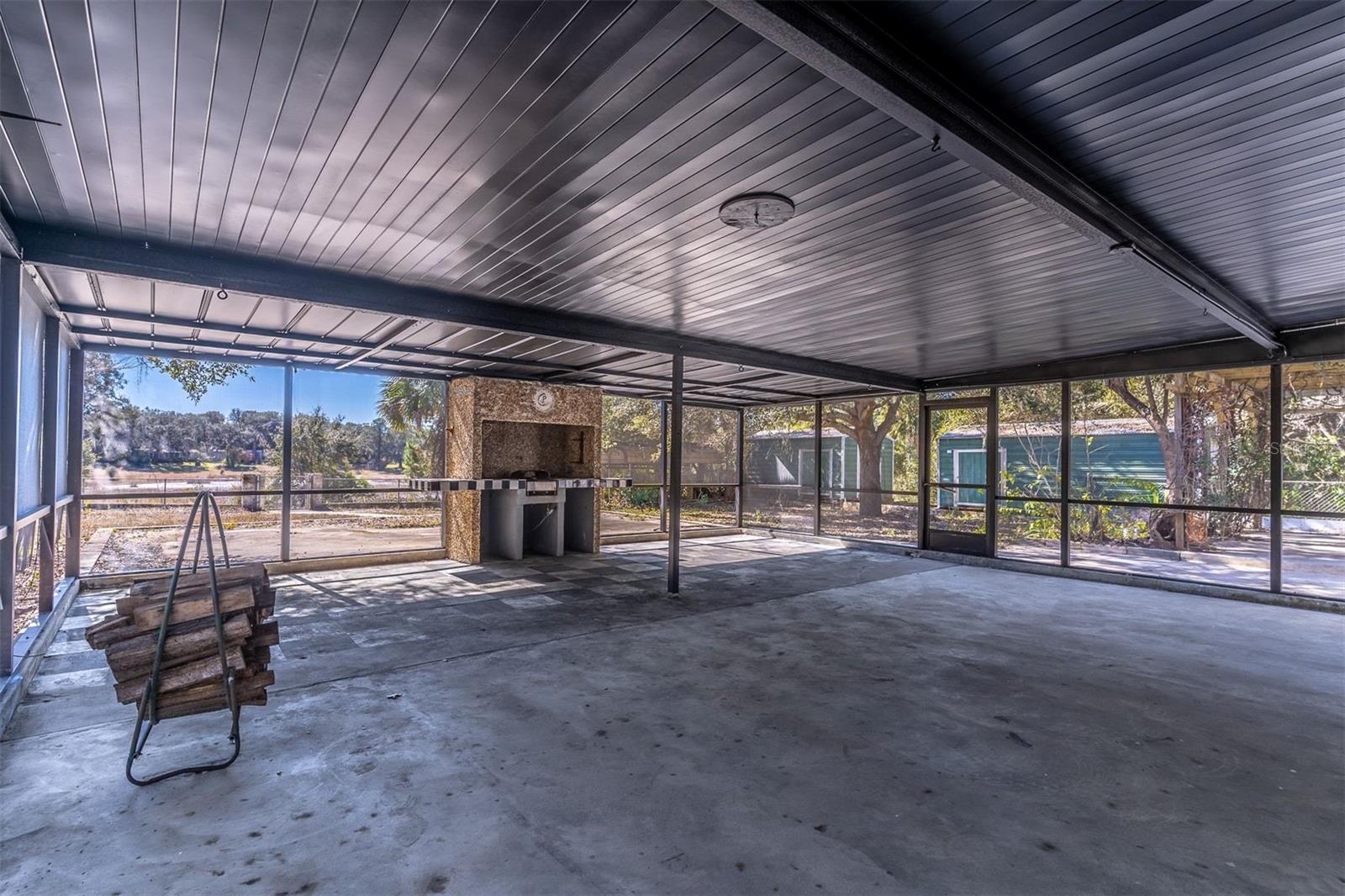 WOODS & LAKES - Residential