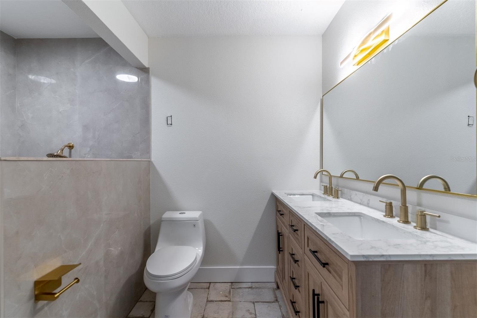 WOODS & LAKES - Residential