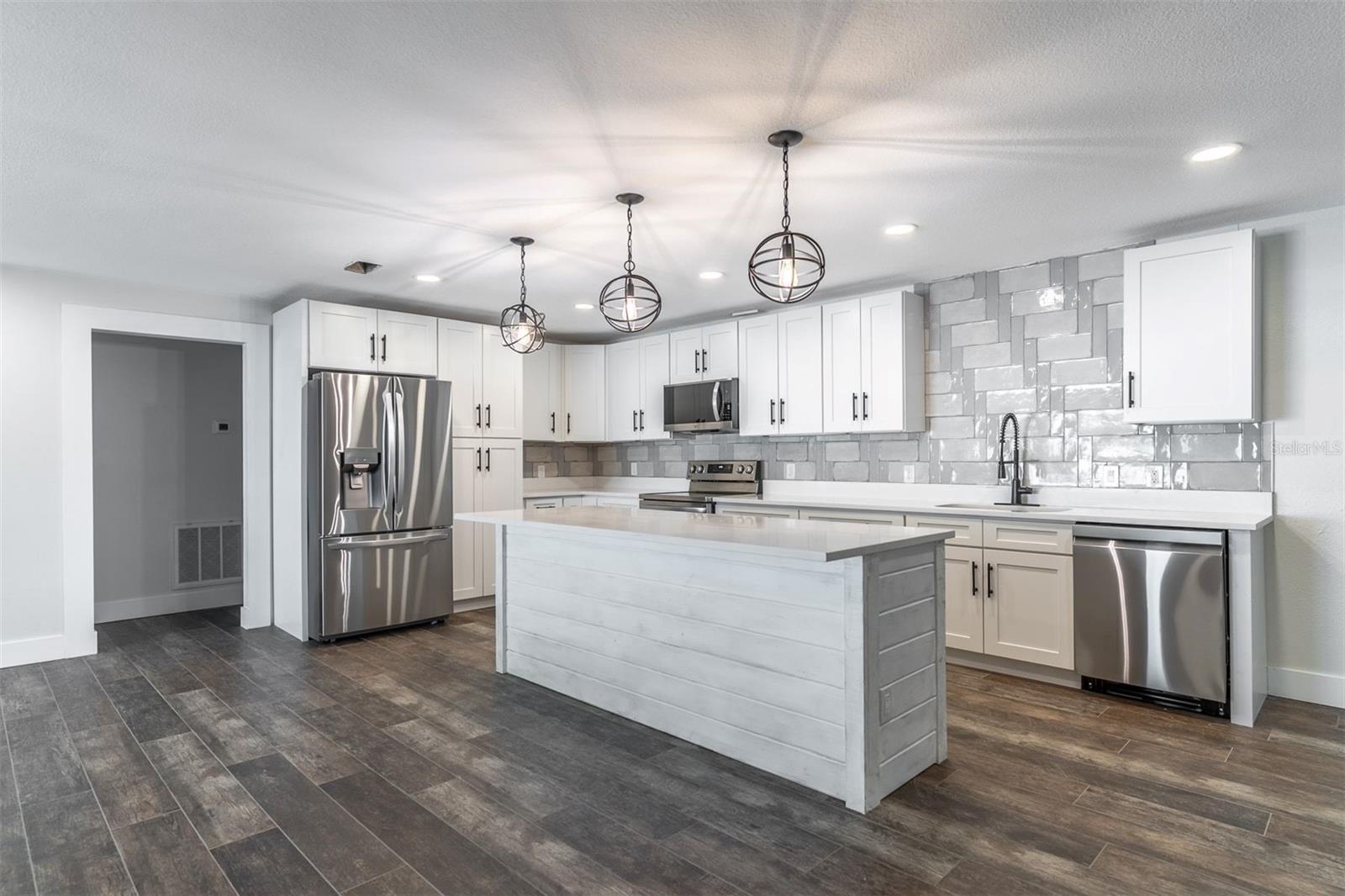 WOODS & LAKES - Residential