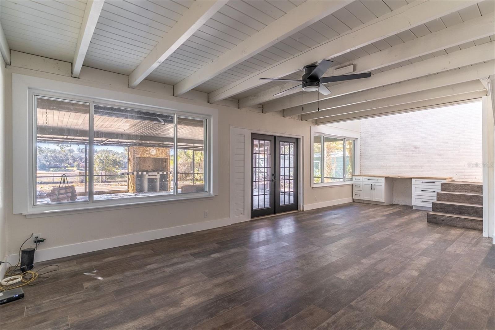 WOODS & LAKES - Residential