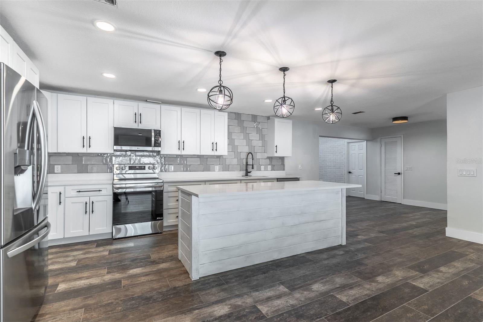 WOODS & LAKES - Residential