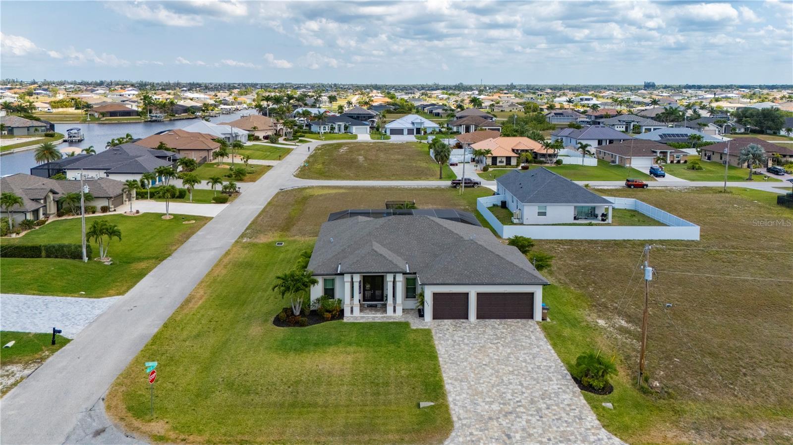 CAPE CORAL - Residential