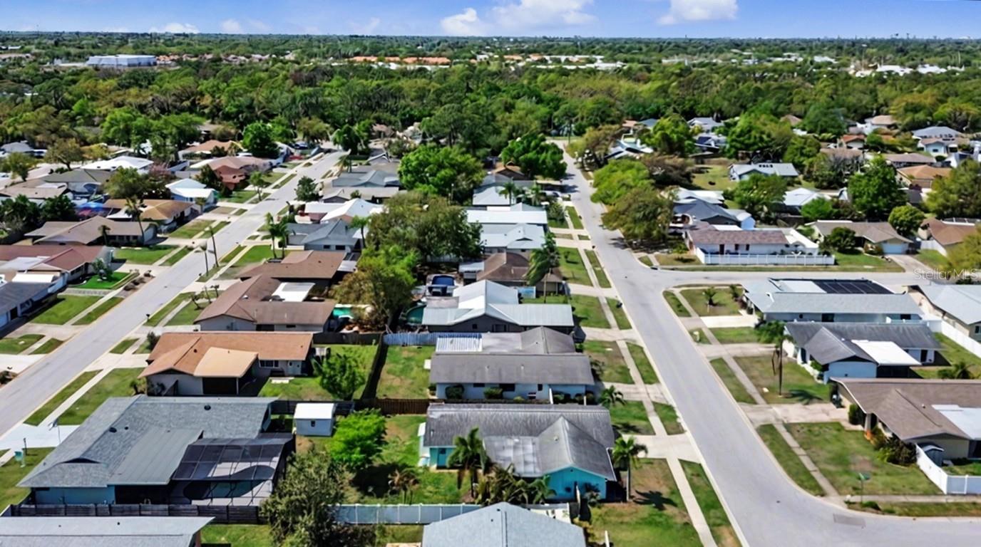 LAKE SARASOTA - Residential