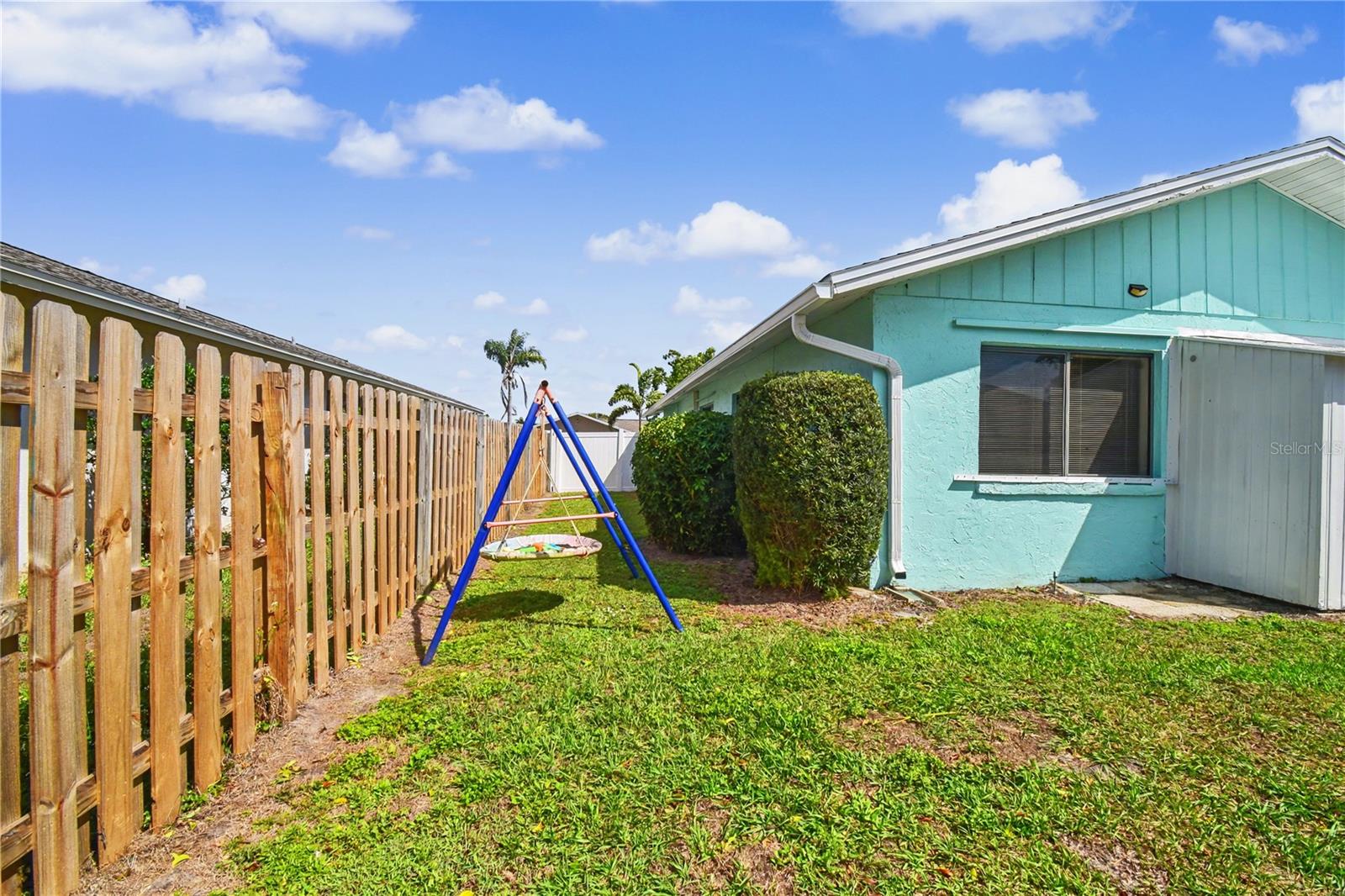 LAKE SARASOTA - Residential