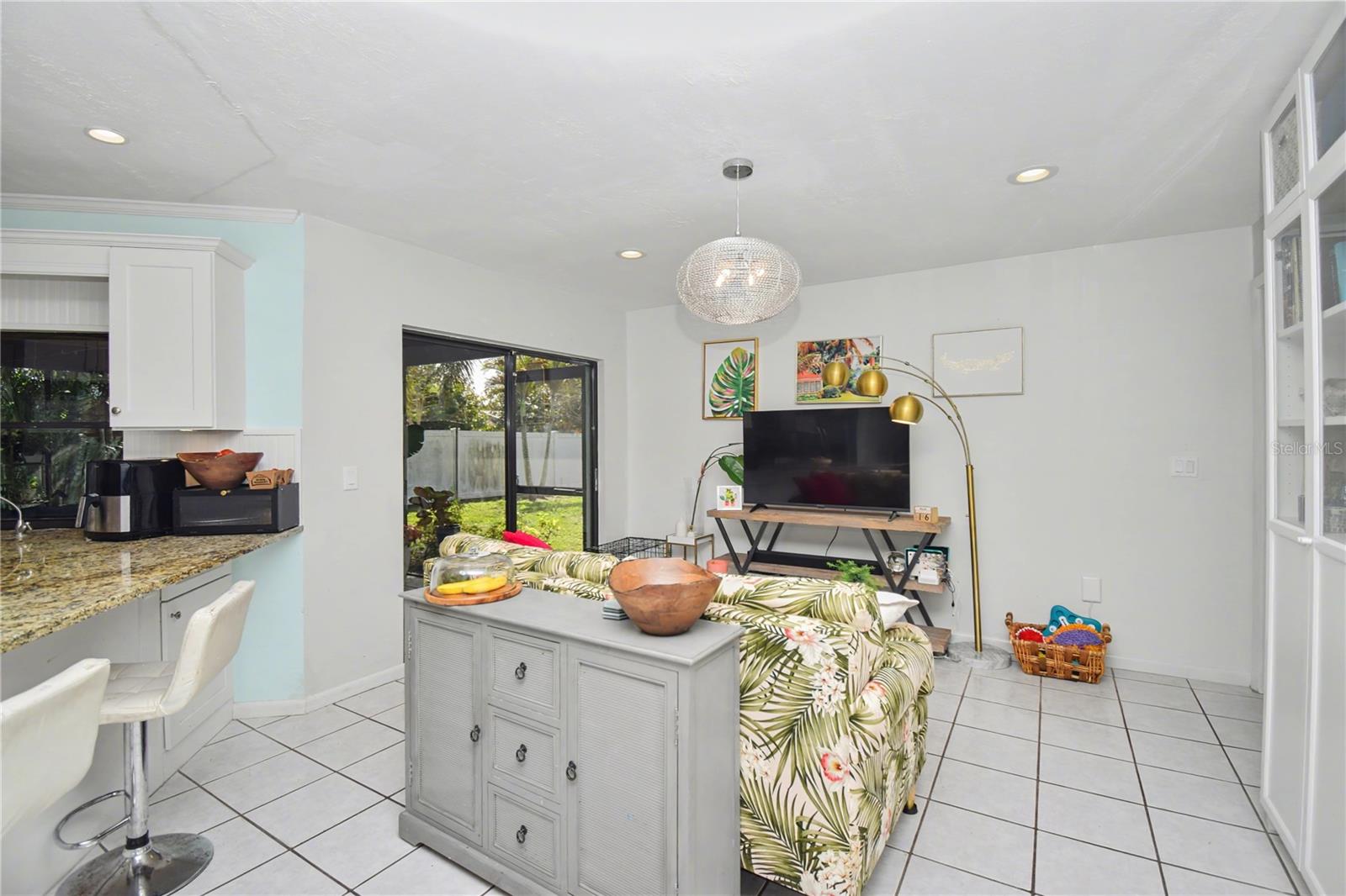 LAKE SARASOTA - Residential